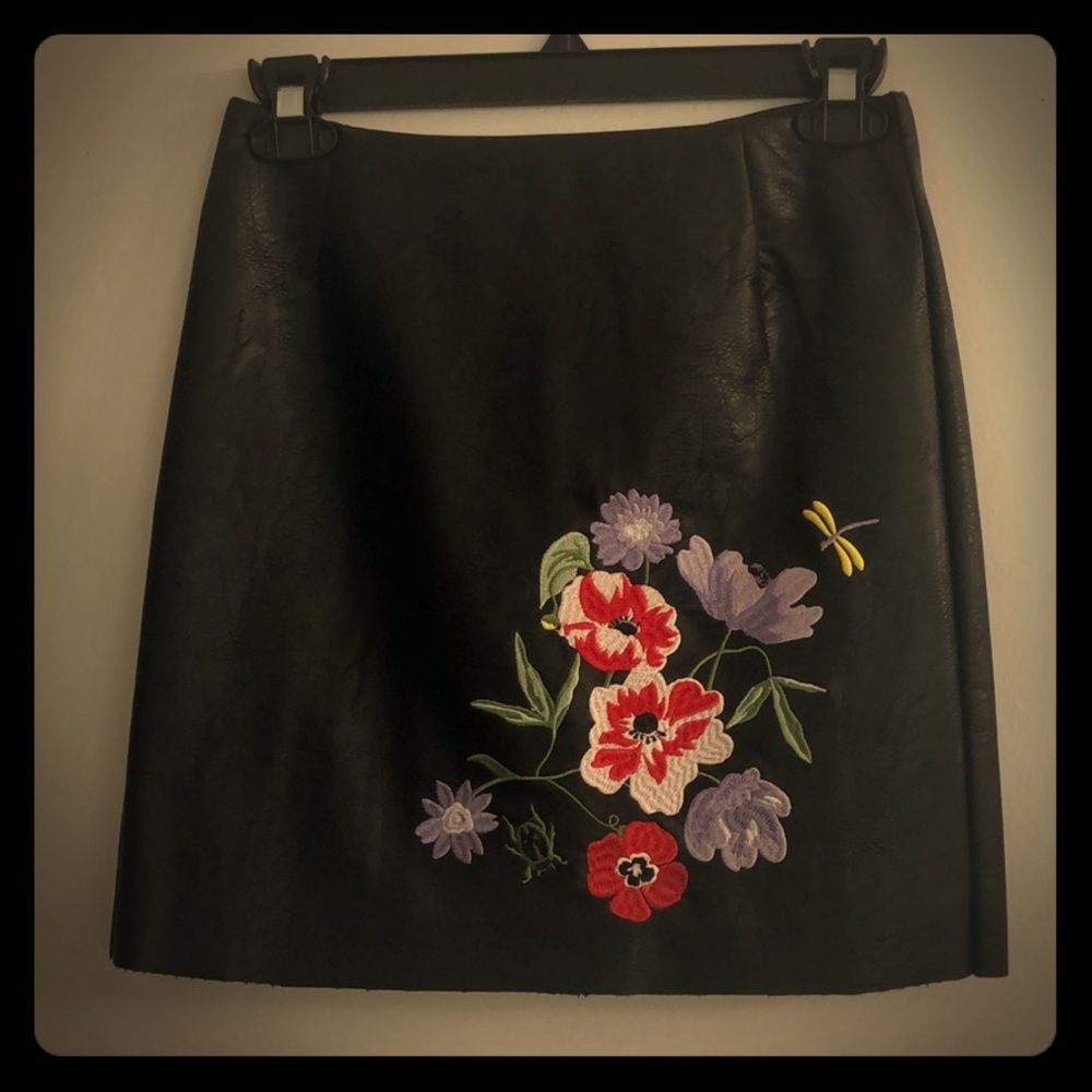 H&M Mini skirt faux leather New with tags